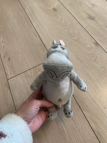 Peluche Madagascar gloria