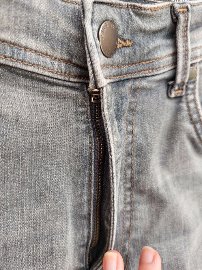 Jean gris 40 - photo numéro 2