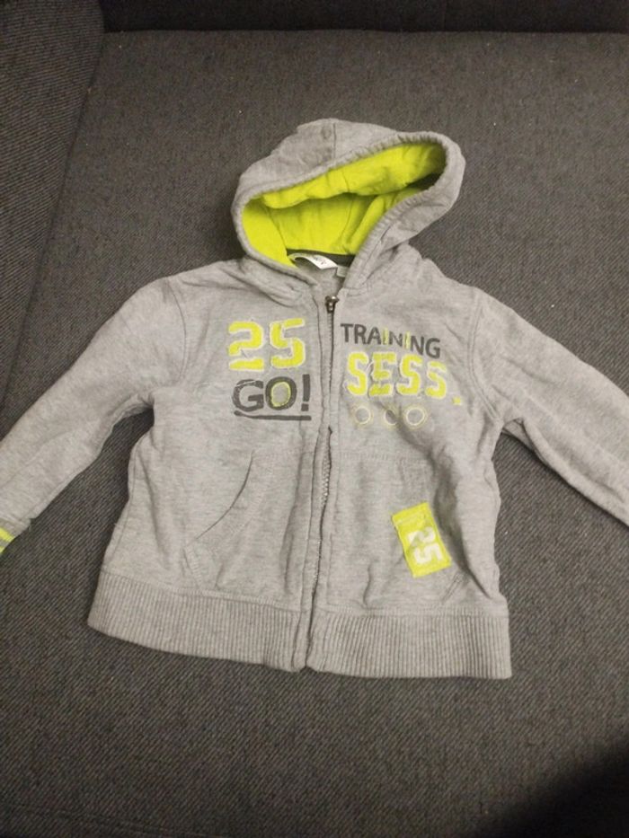 Gilet zippé 86cm