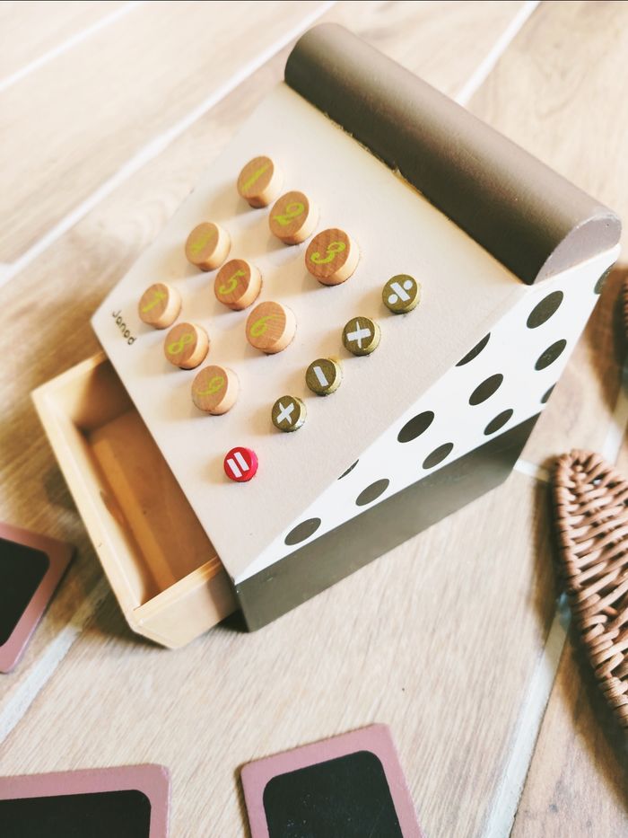 💵Dinette caisse enregistreuse avec ardoises en bois marque Janod - photo numéro 3