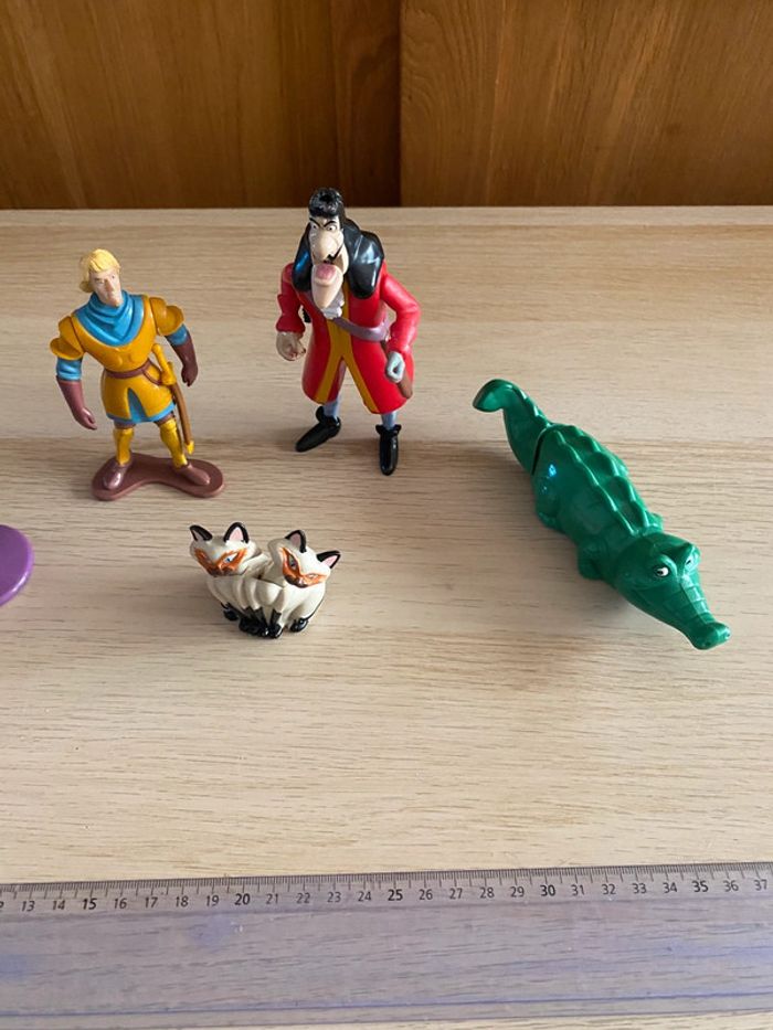 Jouets mc do donalds figurines peter pan crochet Chopin Quasimodo Phoebus siamois - photo numéro 5
