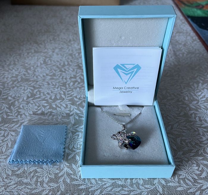 MEGA CREATIVE JEWELRY Collier Coeur Bleu Koala pour Femme Pendentif Bijoux avec Cristaux Cadeau pour Maman Elle Fille Amie - photo numéro 2
