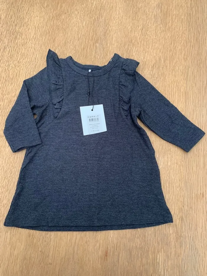Robe grise name it taille 68 Neuve - photo numéro 2