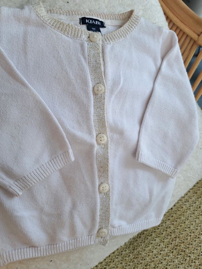 Gilet blanc bordure doré - photo numéro 2