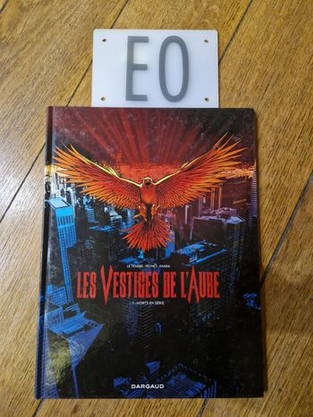 Bd les vestiges de l aube tome 1 en eo