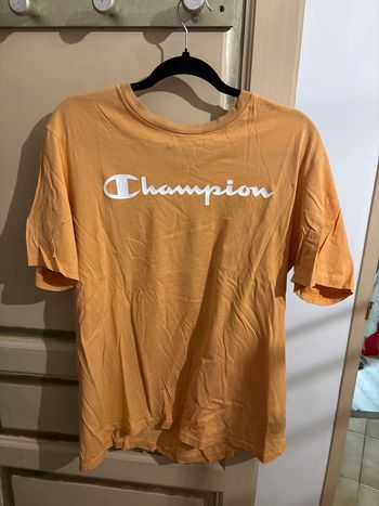 Tee shirt champion