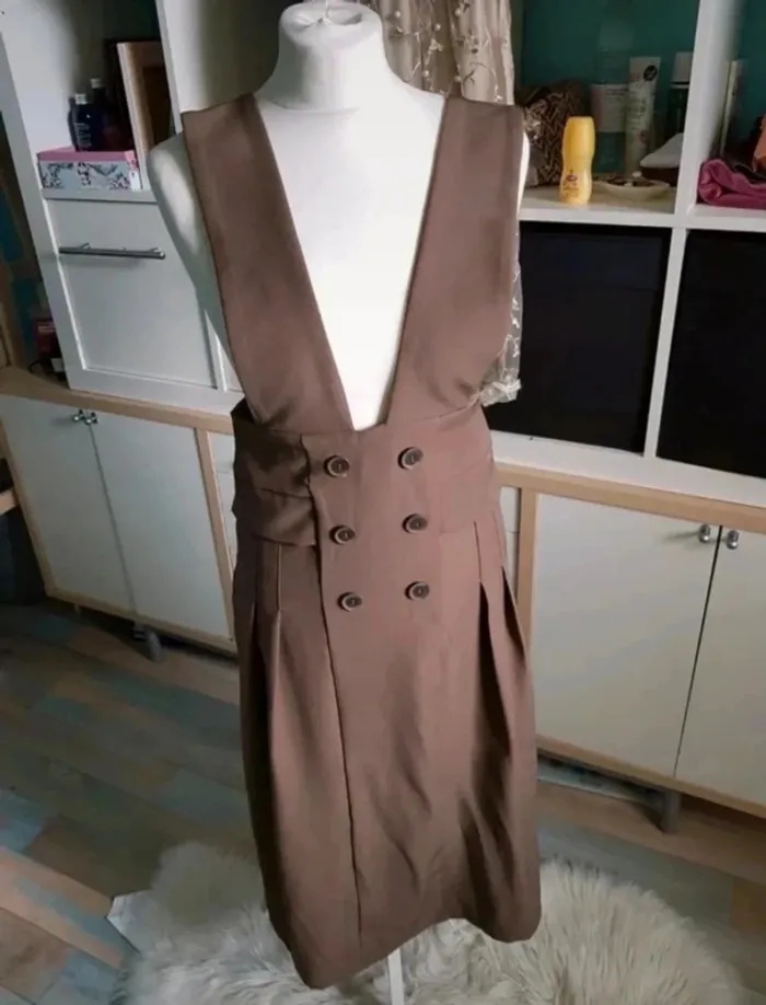 💼Magnifique robe vintage à bretelles mi-longue marron boutons taille M