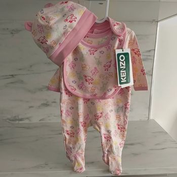 Ensemble 3 pièces pyjama + bavoir+ bonnet pour bébé fille 3 mois Kenzo