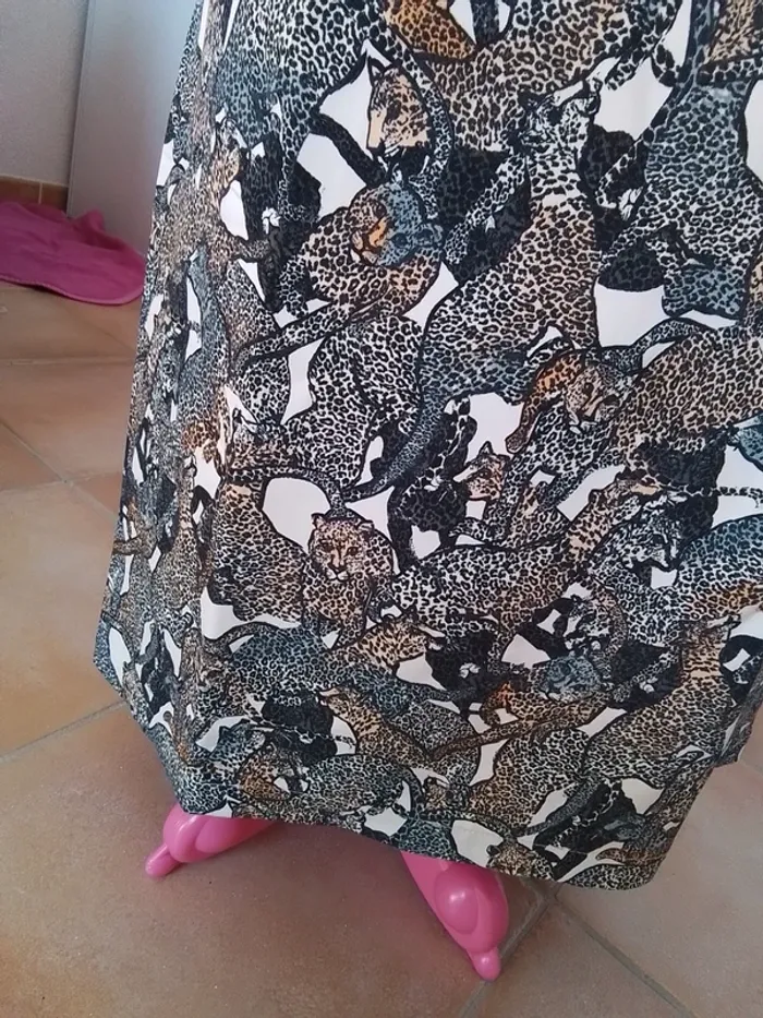 Robe droite assez epaisse - photo numéro 5