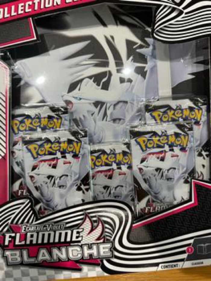 Coffret Classeur Pokémon Foudre Noire Et Flamme Blanche EV10.5 - photo numéro 4