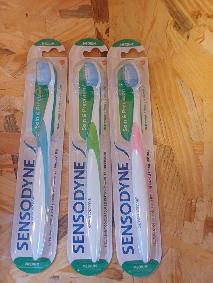 Brosse à dent sensodyne - photo numéro 3