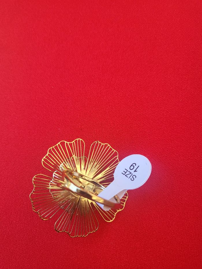 Bague fleur avec perles en acier inoxydable - photo numéro 5