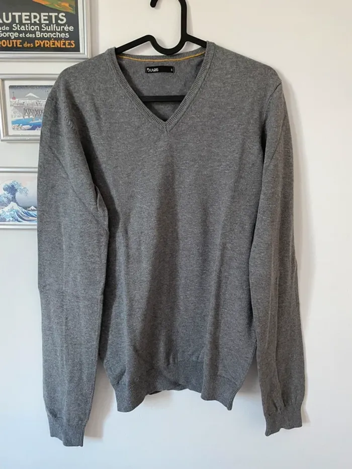 Pull gris