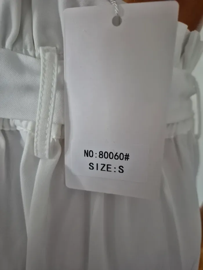 Short Blanc avec ceinture et poches Femme Taille S/36 - photo numéro 3
