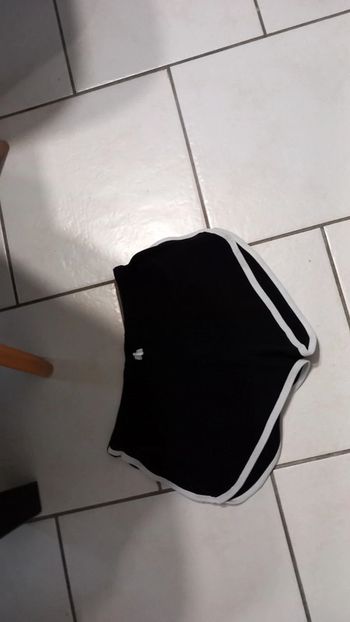 Short noir asos 34 tbe femme