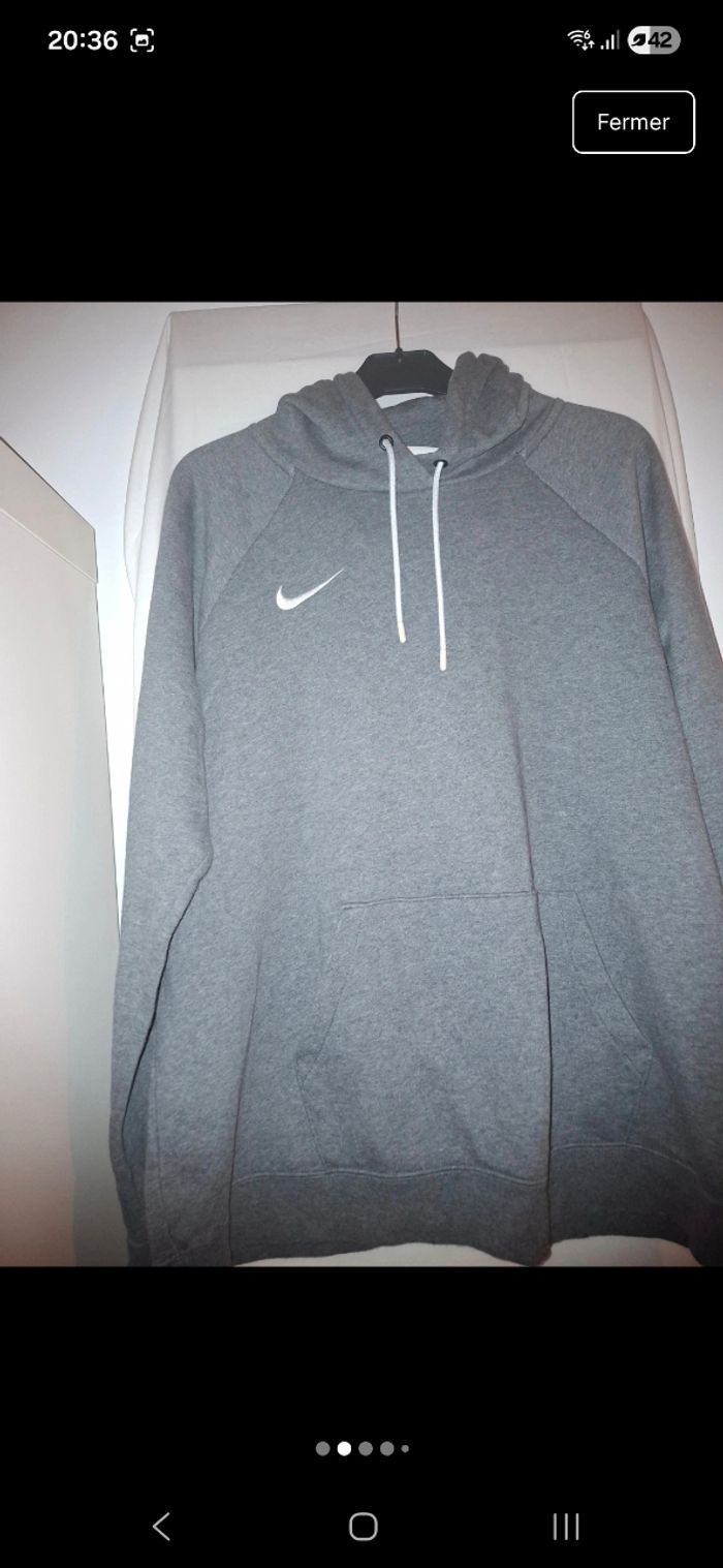 Haut nike - photo numéro 2