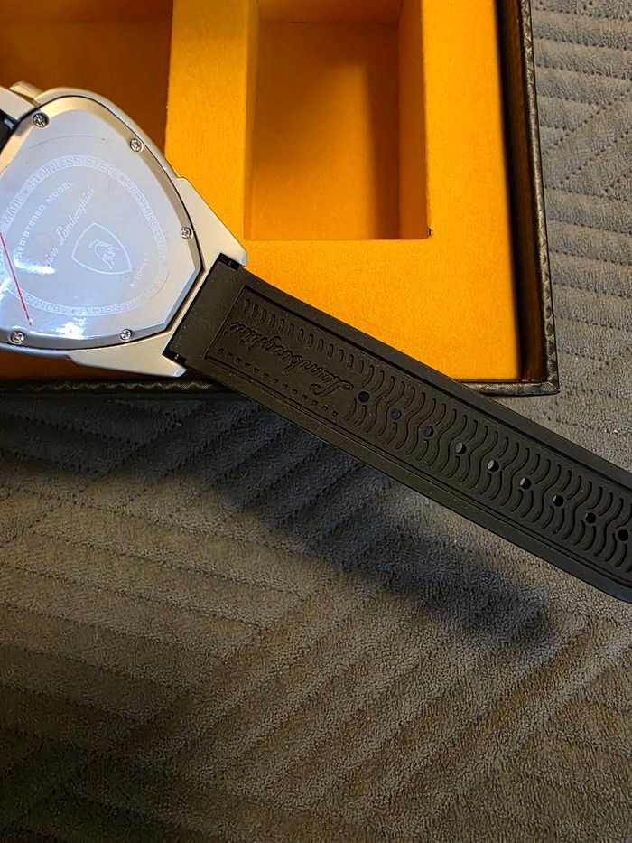 Montre Automobili Lamborghini avec coffret - photo numéro 8