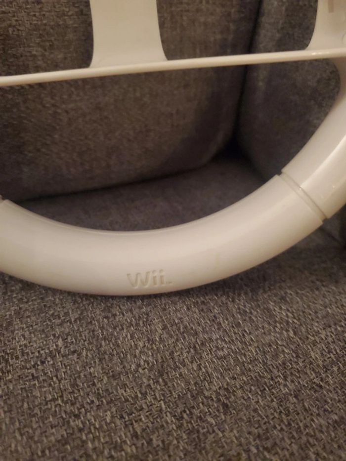 Volant Wii Nintendo - photo numéro 2