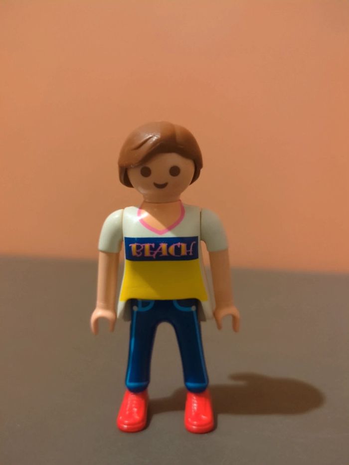 figurine playmobil beach