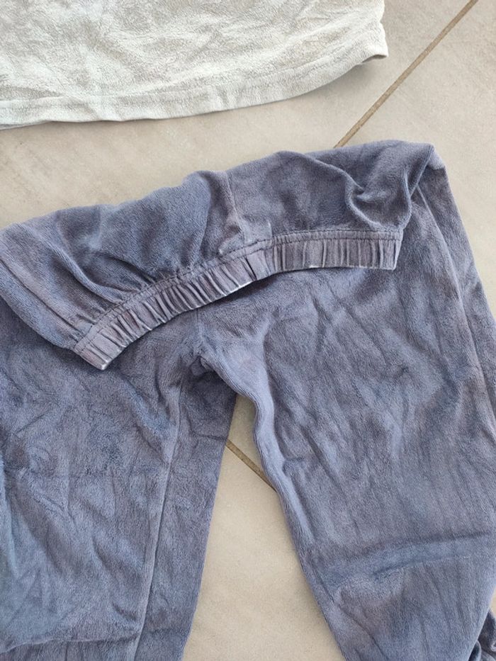 Lot de pyjamas garçon 5 ans plus un pantalon - photo numéro 5