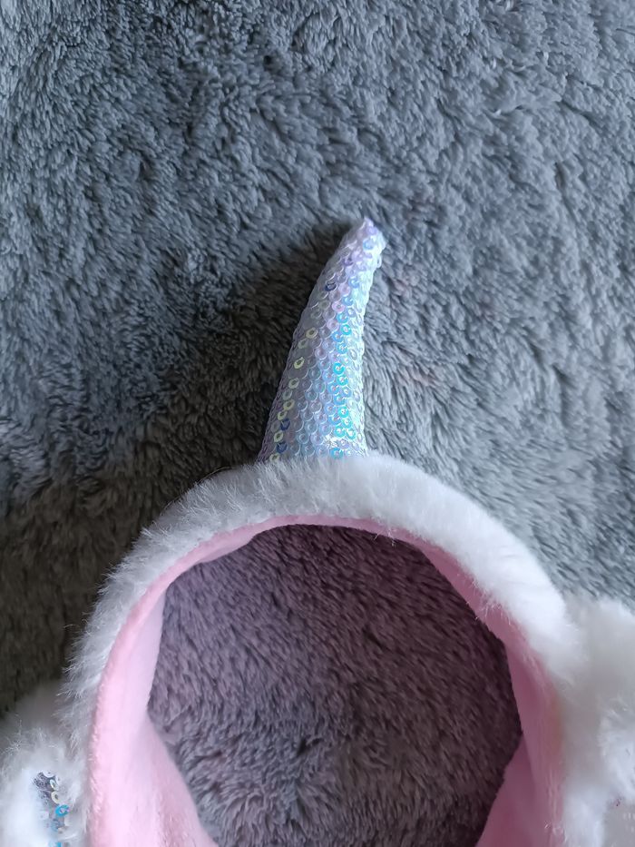 Serre-tête licorne peluche – oreilles et corne pailletées - photo numéro 4