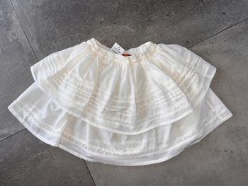 Jupe à volants tape à l’œil 8 ans neuf avec étiquette