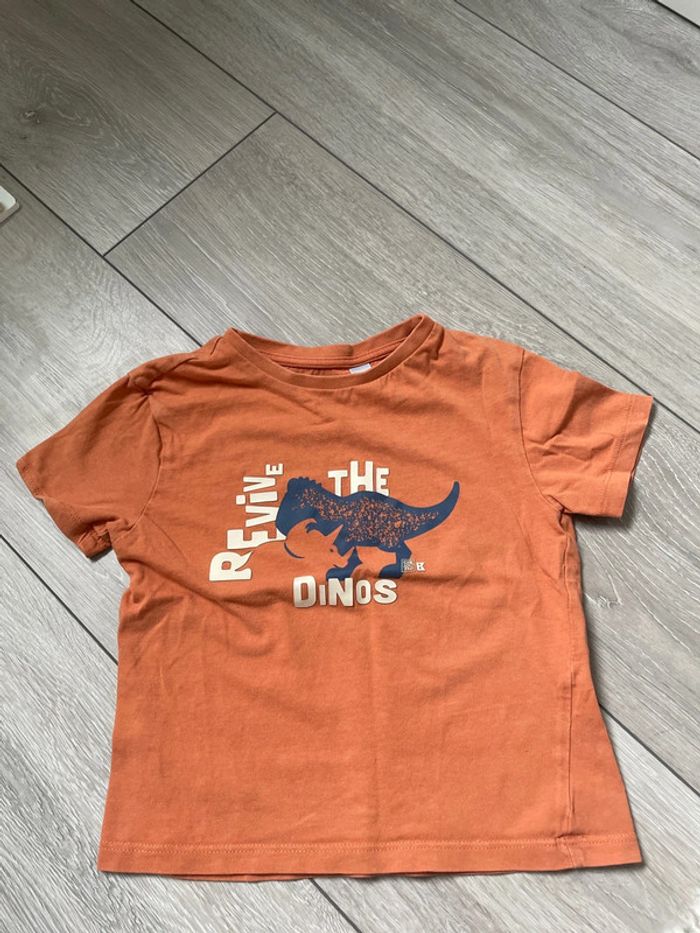 Tee shirt