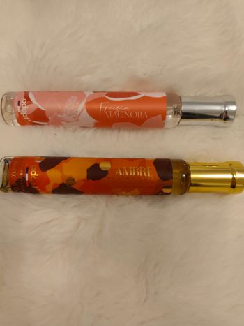 2  parfums adopte (ambre talisman et frregia Magnolia)