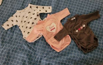 Lot de bodies 1 mois