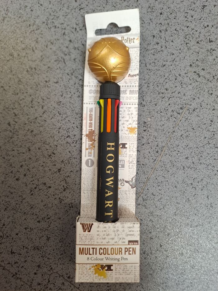 Stylo 8 couleurs Harry Potter