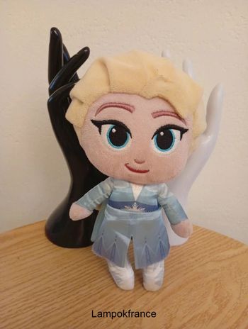 Peluche elza princesse reine des neiges