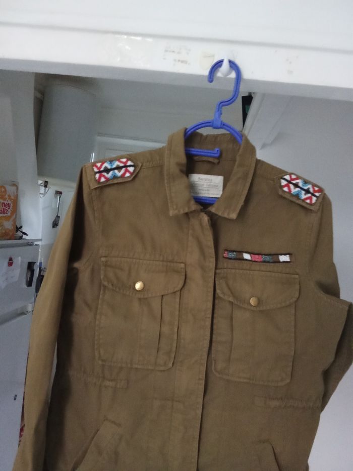 Veste de femme Bershka taille  M.couleur kaki - photo numéro 3