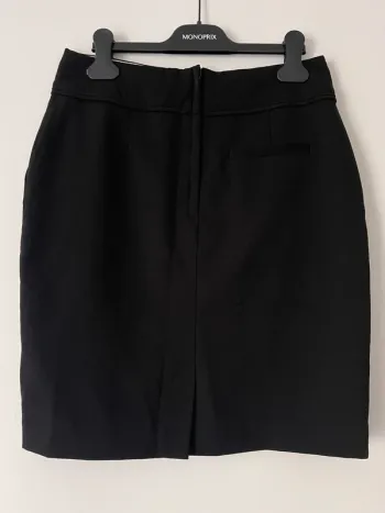Jupe noire classique H&M taille 38 fendue style tailleur