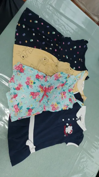 Lot 10 robes 18-24mois