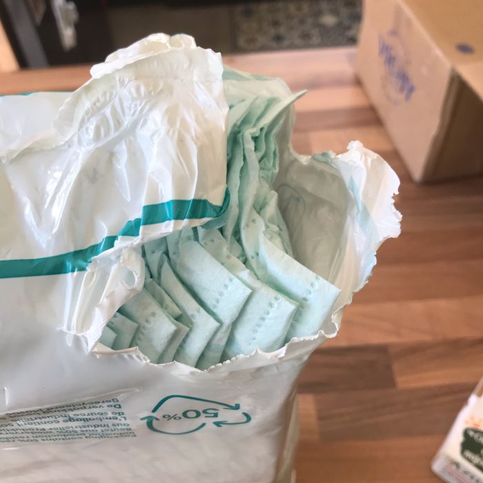 Pampers taille 2 60 couches - photo numéro 2