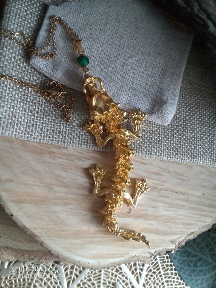 Collier émeraude et dragon porté bonheur - photo numéro 2