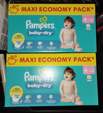 2 cartons de 216 couches Pampers Baby dry taille 4