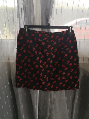Jupe noir et rouge