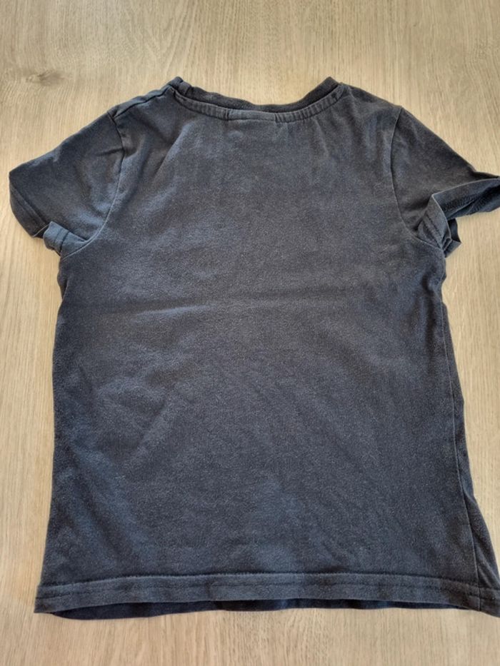 Tee-shirt 4ans TBE - photo numéro 3