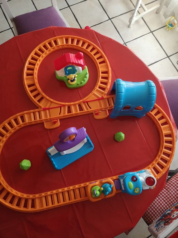 Jouet Circuit petit train Bruin Toys rus 12mois