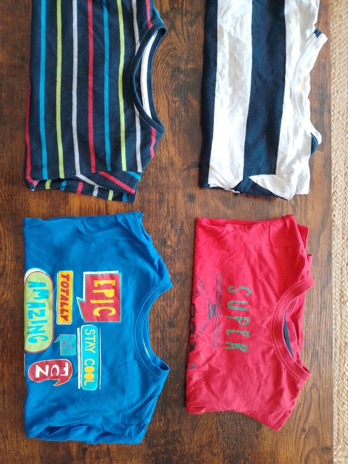 Lot 4 tee shirt manches longues 18/24 mois