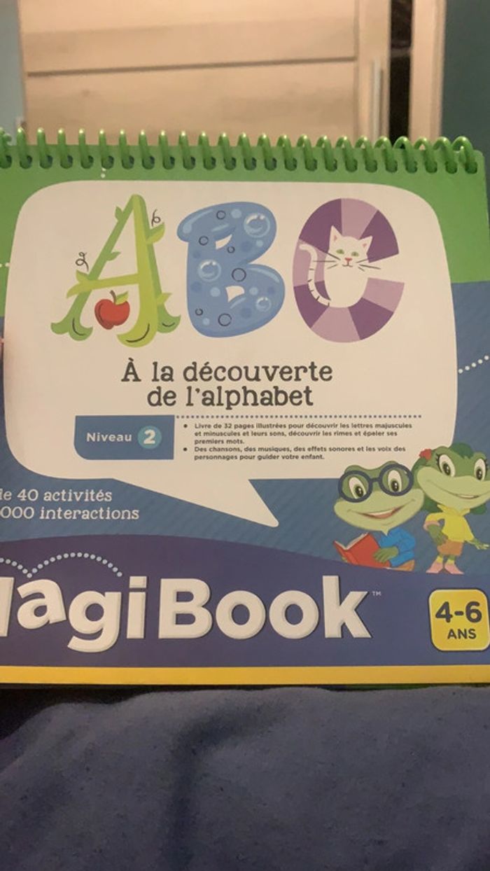 Magibook et 3 livrets - photo numéro 4