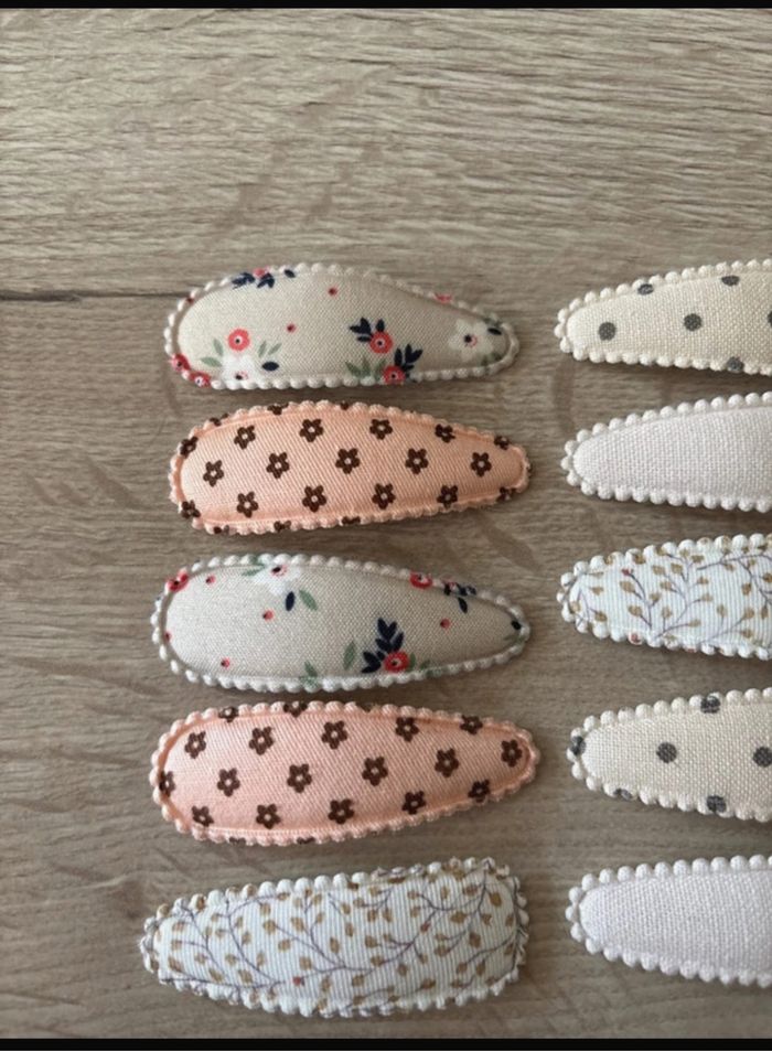 Lot de 10 barrettes à cheveux enfants en tissu fleuri - photo numéro 2