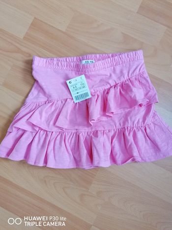 Jupe rose neuve 4 5 ans 110 cm