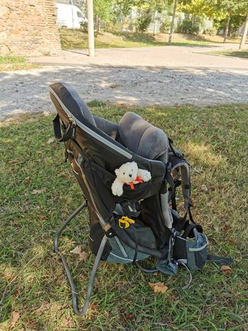 Porte bébé randonnée Deuter kid comfort 3