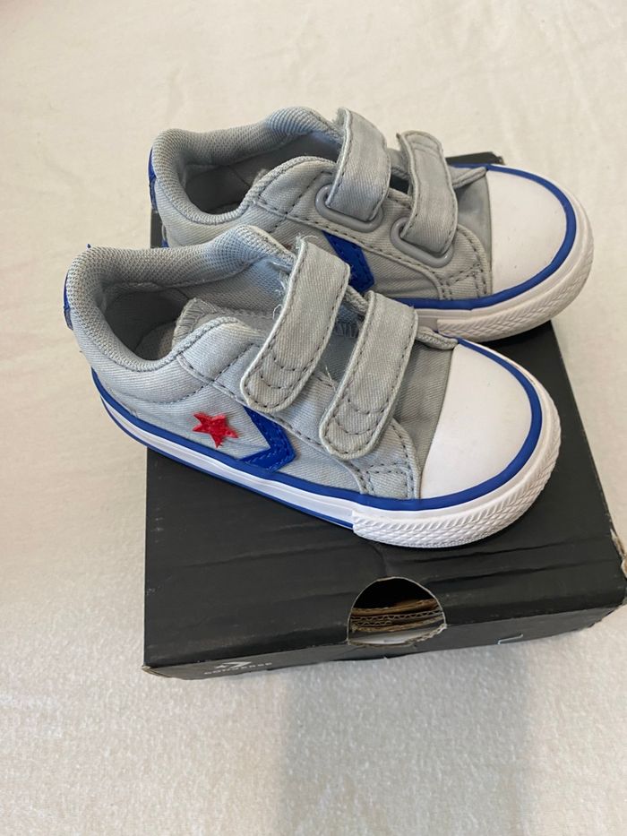 Chaussures converse casi neuve pointure 21 - photo numéro 3