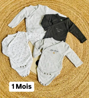 Lot 4 bodies 1 mois garçon