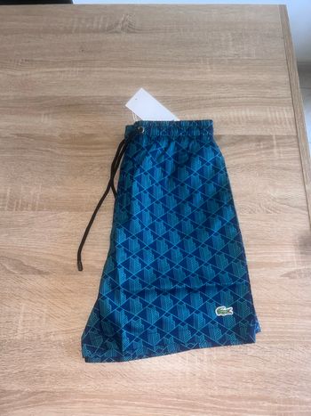 Short Lacoste 