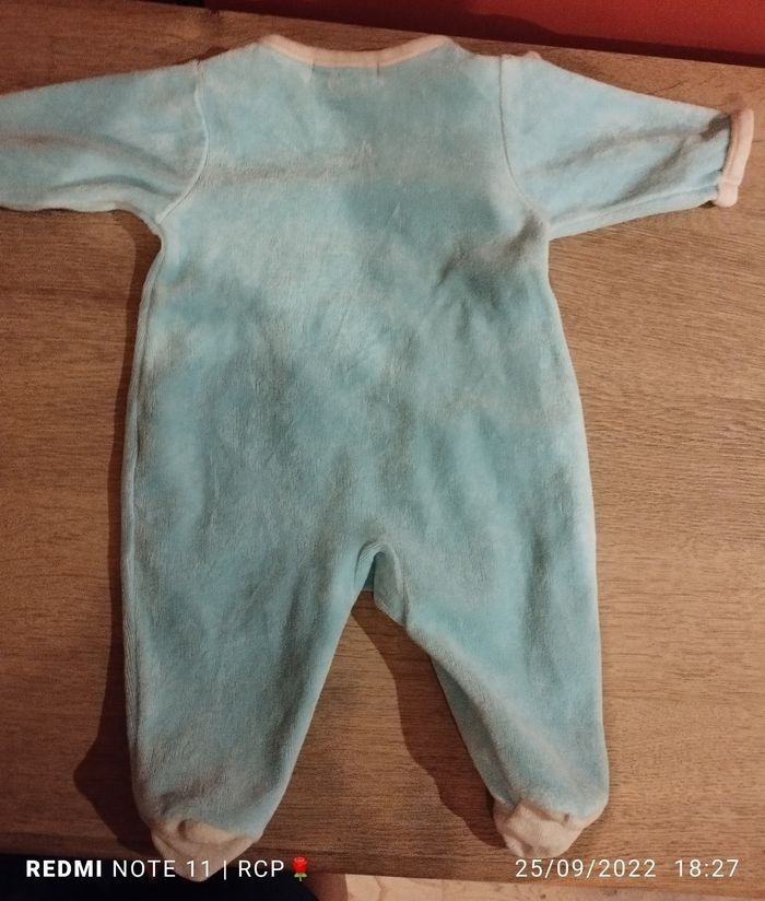 Pijama bébé  1 mois - photo numéro 8