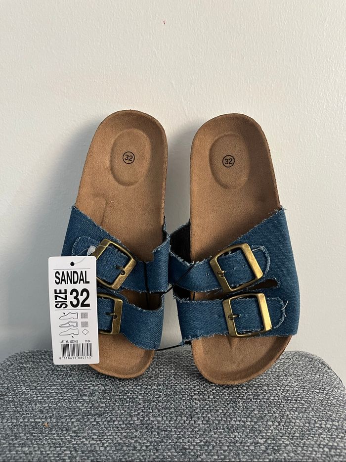 Sandales / Claquettes Pour Fille Taille 32 - photo numéro 2